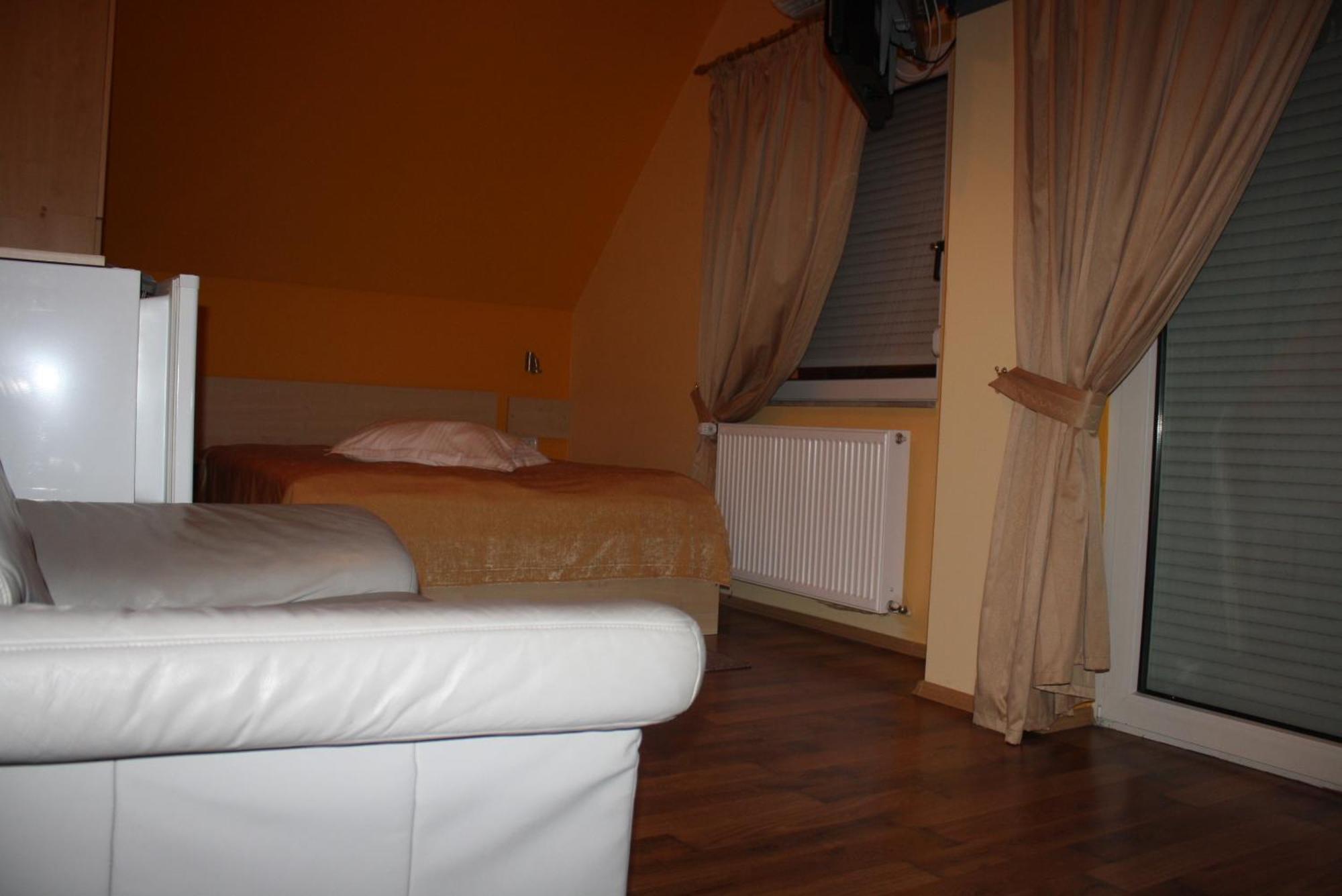 Pensiunea Zodiac Timisoara Exterior foto